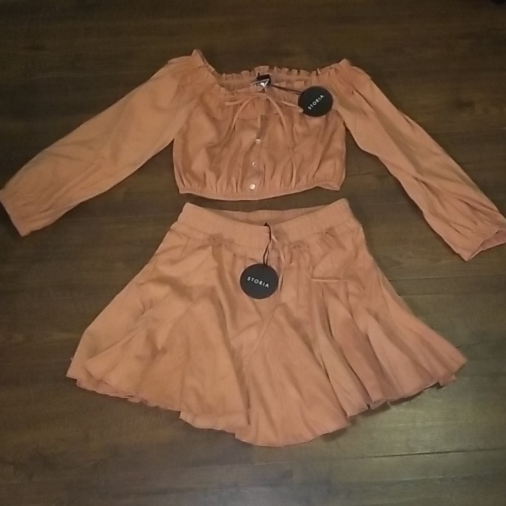 BURNT ORANGE SKIRT SET